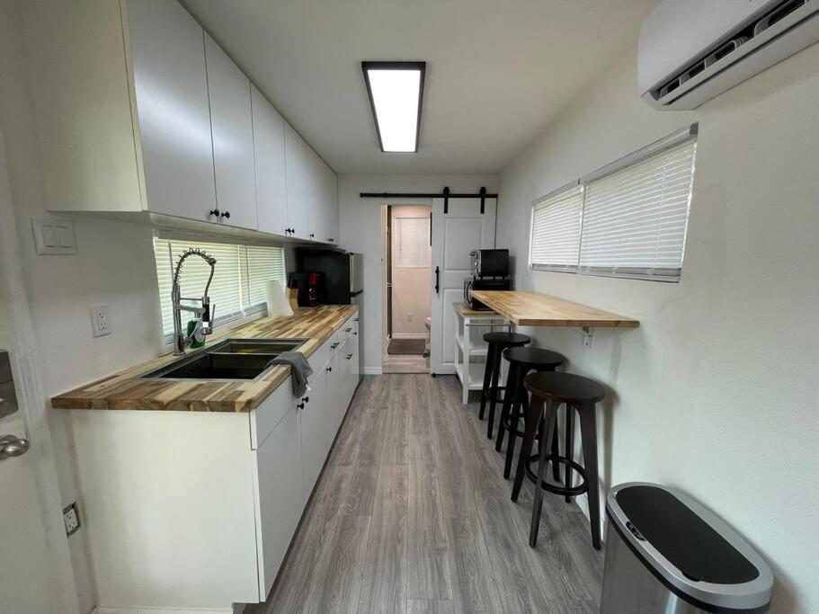 1Bed 1Bath Container Home Centrally Located Cypress Gardens Exterior photo